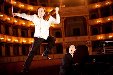 Aleksey Igudesman and Hyung-ki Joo. Photo courtesy of Michael Sachsenmaier.