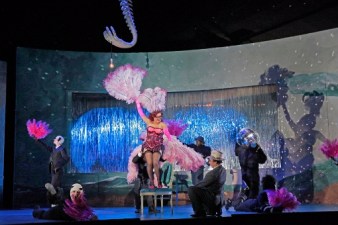 64949-alcina-anna-christy-daniela-mack-c-ken-howard-for-santa-fe-opera-2017-resized