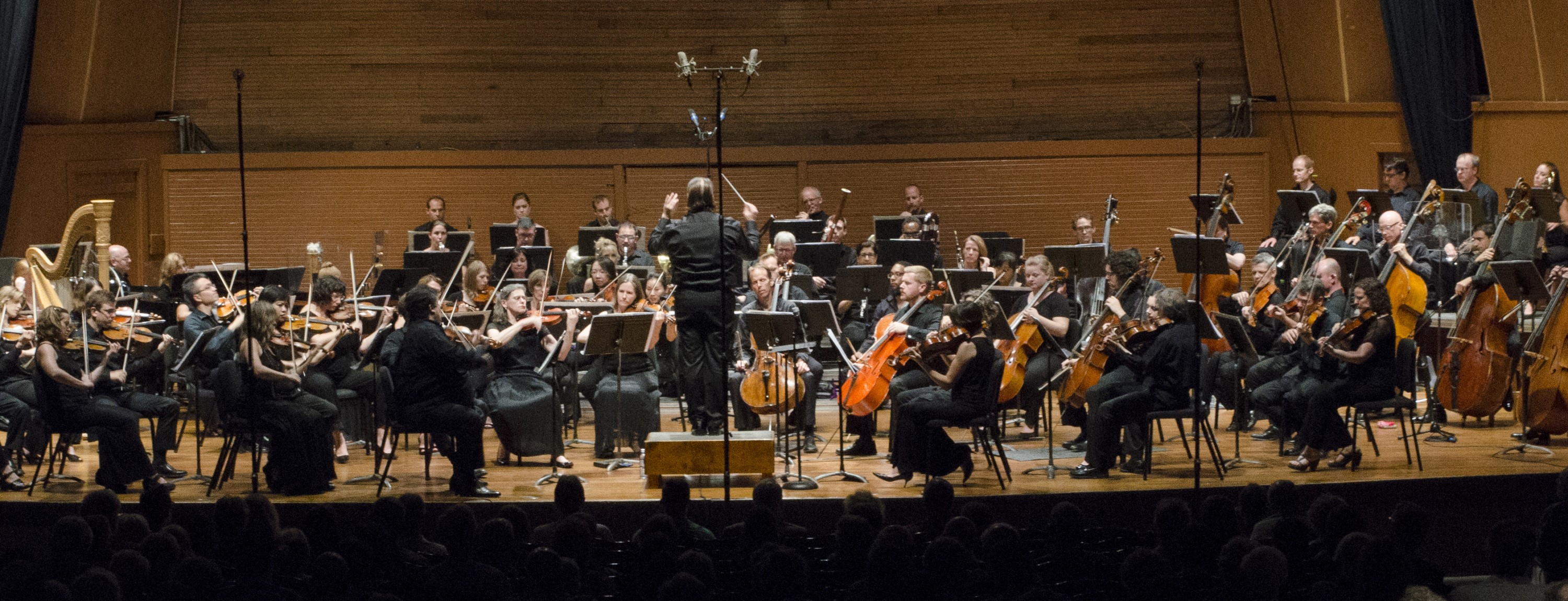 CMF_ORCH_JMZ_CROPPED-1500x575@2x